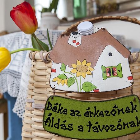 Emese Vendeghaz Noszvaj酒店 外观 照片